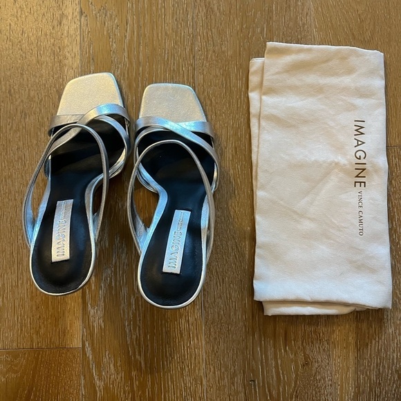 NWOT Imagine Vince Camuto Breean sandal Platinum heel - Picture 2 of 8